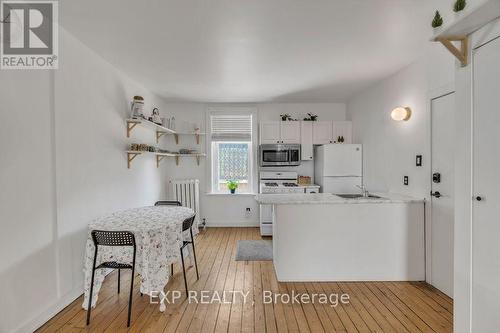 4 - 208 Clarence Street, Ottawa, ON - Indoor Photo Showing Kitchen