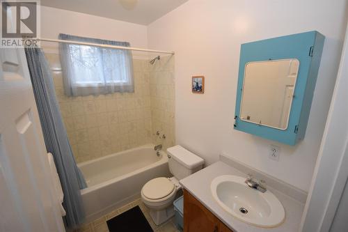 29-31 Cluneys Road, Conception Bay South, NL - Indoor Photo Showing Bathroom