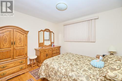 4634 Queensway Gardens, Niagara Falls (212 - Morrison), ON - Indoor Photo Showing Bedroom