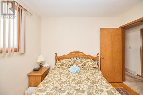 4634 Queensway Gardens, Niagara Falls (212 - Morrison), ON - Indoor Photo Showing Bedroom