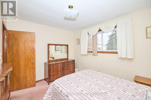 4634 Queensway Gardens, Niagara Falls (212 - Morrison), ON - Indoor Photo Showing Bedroom