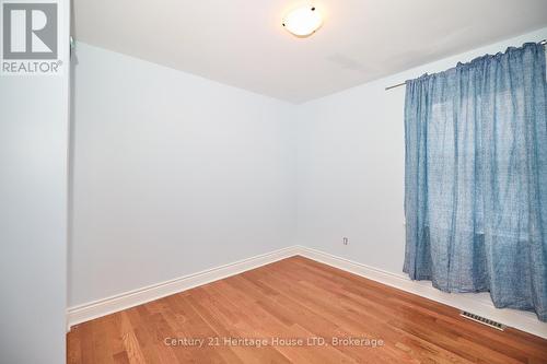 92 Carlton Street, St. Catharines (451 - Downtown), ON - Indoor Photo Showing Other Room