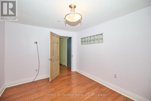 92 Carlton Street, St. Catharines (451 - Downtown), ON - Indoor Photo Showing Other Room