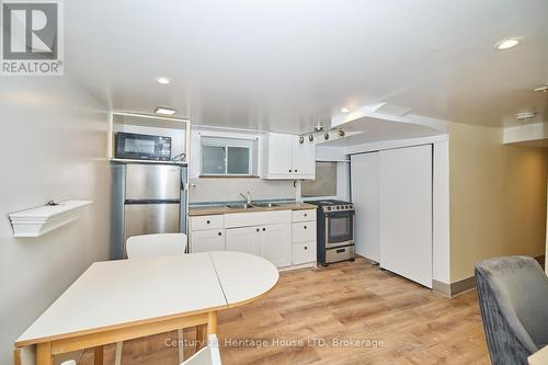 92 Carlton Street, St. Catharines (451 - Downtown), ON - Indoor Photo Showing Kitchen With Double Sink