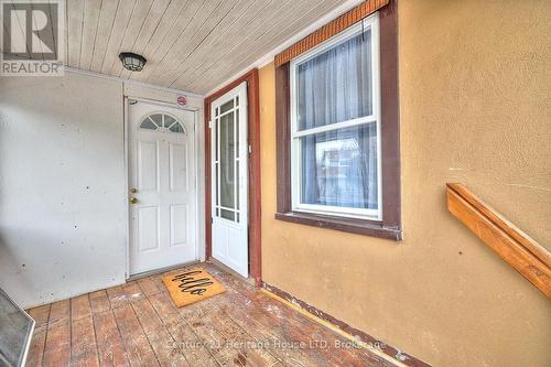 92 Carlton Street, St. Catharines (451 - Downtown), ON - Indoor Photo Showing Other Room