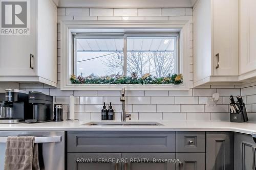 20 First Avenue, Port Colborne (877 - Main Street), ON - Indoor Photo Showing Kitchen