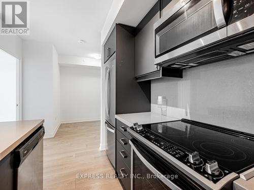 2205 - 50 Wellesley Street E, Toronto, ON - Indoor Photo Showing Kitchen