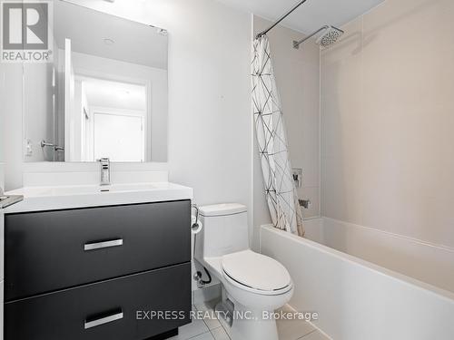 2205 - 50 Wellesley Street E, Toronto, ON - Indoor Photo Showing Bathroom