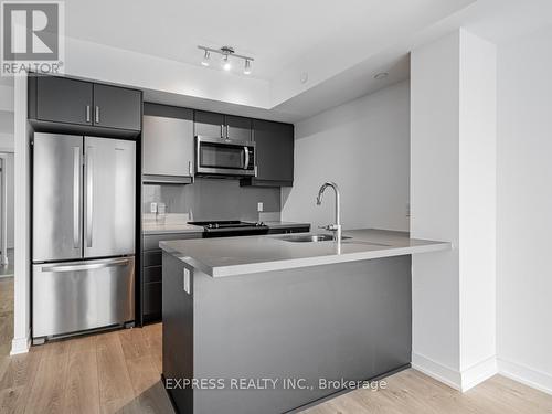 2205 - 50 Wellesley Street E, Toronto, ON - Indoor Photo Showing Kitchen