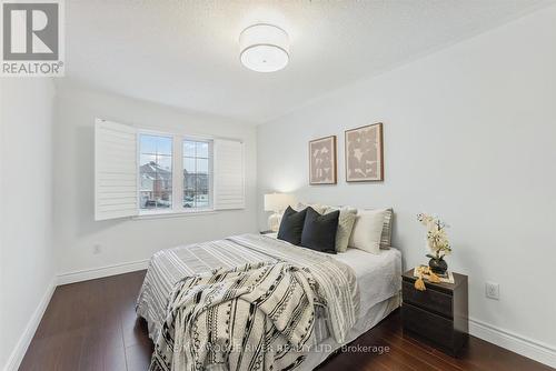 33 Summerside Avenue, Whitby, ON - Indoor Photo Showing Bedroom