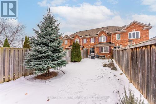 33 Summerside Avenue, Whitby, ON - Outdoor