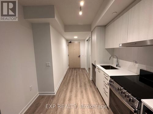 708 - 195 Commerce Street, Vaughan, ON - Indoor Photo Showing Kitchen