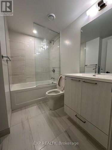 708 - 195 Commerce Street, Vaughan, ON - Indoor Photo Showing Bathroom