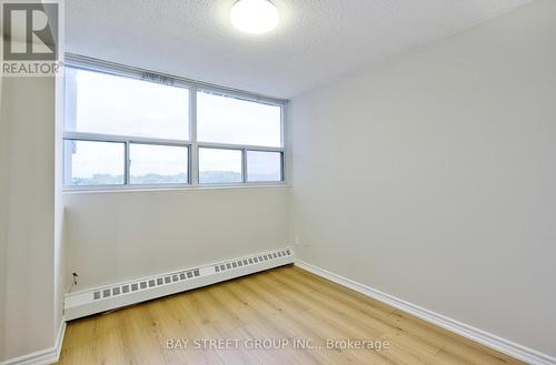 702 - 4091 Sheppard Avenue E, Toronto, ON - Indoor Photo Showing Other Room