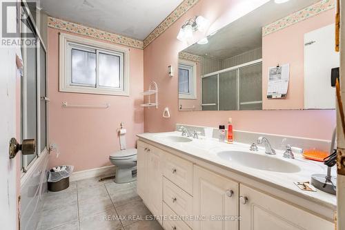 28 Norman Avenue, Halton Hills, ON - Indoor Photo Showing Bathroom