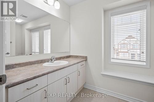 288 Beasley Terrace, Milton, ON - Indoor Photo Showing Bathroom