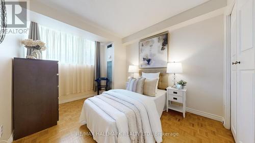 702 - 50 Baif Boulevard, Richmond Hill, ON - Indoor Photo Showing Bedroom