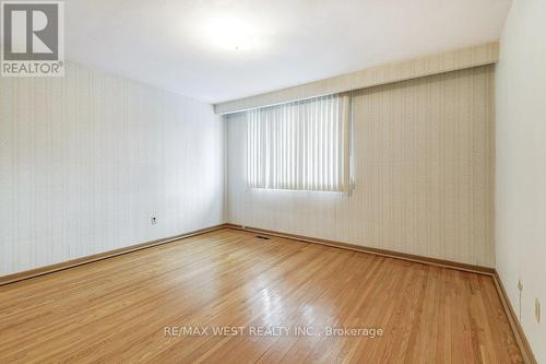 3510 Riverspray Crescent, Mississauga, ON - Indoor Photo Showing Other Room