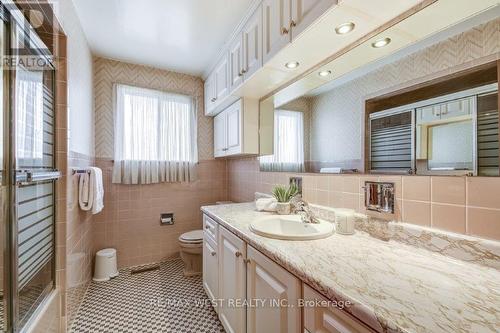 3510 Riverspray Crescent, Mississauga, ON - Indoor Photo Showing Bathroom