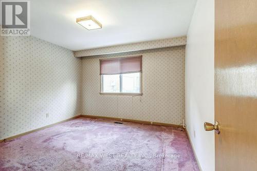 3510 Riverspray Crescent, Mississauga, ON - Indoor Photo Showing Other Room