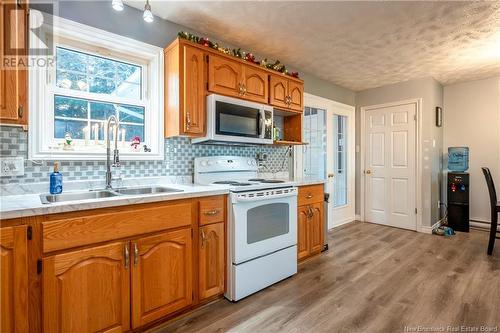 10 Wasson Lane, Grand Bay-Westfield, NB - Indoor Photo Showing Kitchen With Double Sink