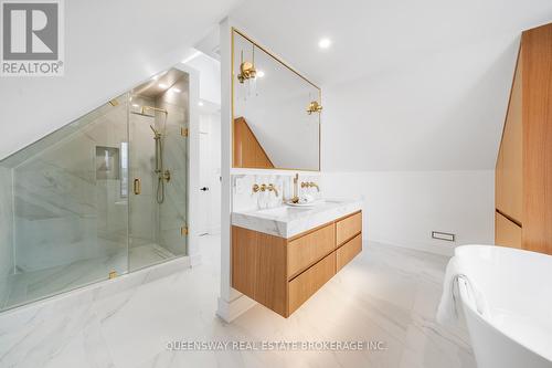 442 Brock Avenue, Toronto, ON - Indoor Photo Showing Bathroom