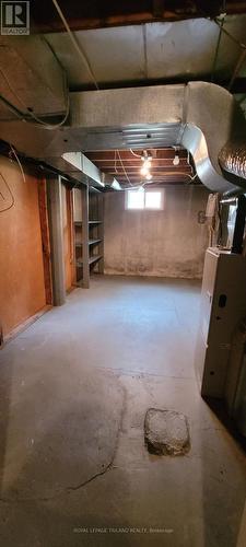 114 Oakside Street, London, ON - Indoor Photo Showing Basement