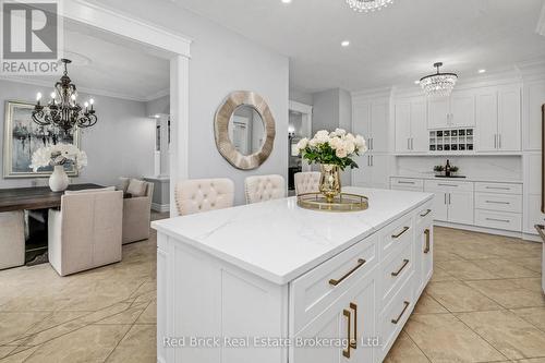 435 Country Club Drive, Windsor, ON - Indoor Photo Showing Kitchen