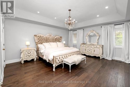 435 Country Club Drive, Windsor, ON - Indoor Photo Showing Bedroom