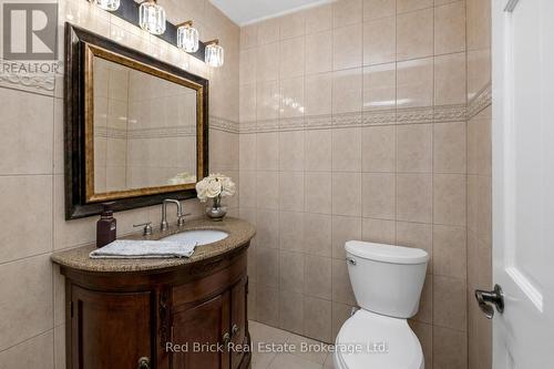 435 Country Club Drive, Windsor, ON - Indoor Photo Showing Bathroom