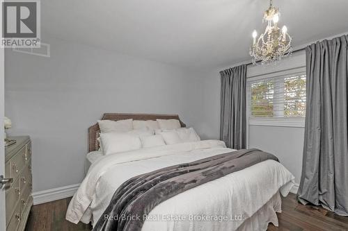 435 Country Club Drive, Windsor, ON - Indoor Photo Showing Bedroom