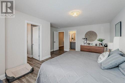 2 - 118 Simmonds Drive, Guelph (Waverley), ON - Indoor Photo Showing Bedroom