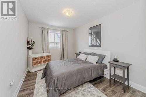 2 - 118 Simmonds Drive, Guelph (Waverley), ON - Indoor Photo Showing Bedroom