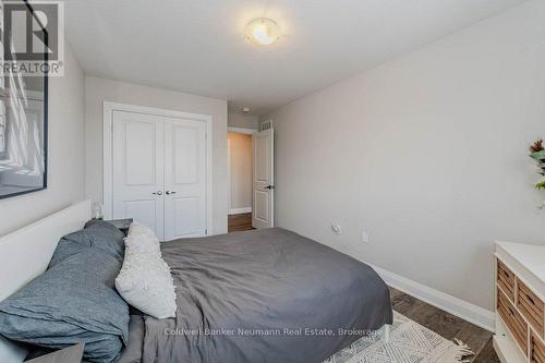 2 - 118 Simmonds Drive, Guelph (Waverley), ON - Indoor Photo Showing Bedroom