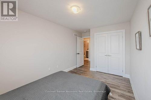 2 - 118 Simmonds Drive, Guelph (Waverley), ON - Indoor