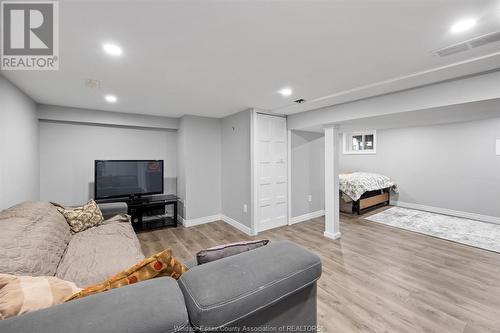 956 Homedale, Windsor, ON - Indoor Photo Showing Other Room