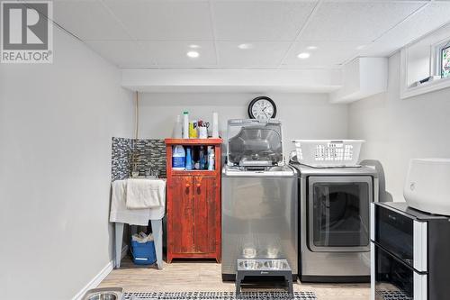 1289 Virginia, Windsor, ON - Indoor Photo Showing Laundry Room