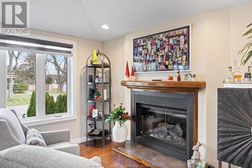 1289 Virginia, Windsor, ON - Indoor Photo Showing Living Room With Fireplace