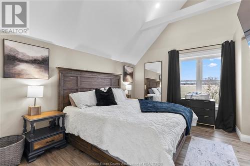 28 Road 9 West, Kingsville, ON - Indoor Photo Showing Bedroom