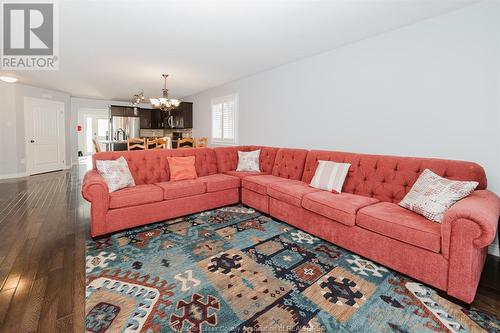 87 Landings Pass, Chatham, ON - Indoor Photo Showing Living Room