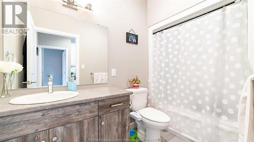 224 Moonstone Crescent, Chatham, ON - Indoor Photo Showing Bathroom