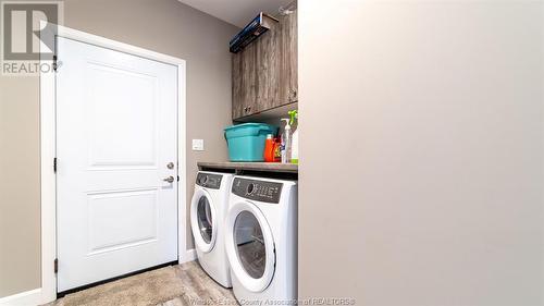 224 Moonstone Crescent, Chatham, ON - Indoor Photo Showing Laundry Room