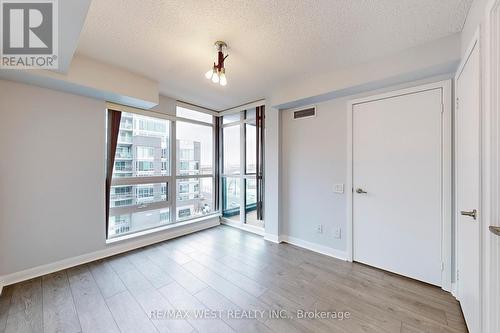 647 - 525 Wilson Avenue, Toronto, ON - Indoor Photo Showing Other Room