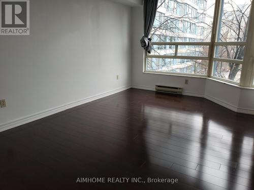 404 - 250 Webb Drive, Mississauga, ON - Indoor Photo Showing Other Room