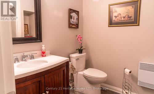 69 Turnberry Trail, Welland (766 - Hwy 406/Welland), ON - Indoor Photo Showing Bathroom