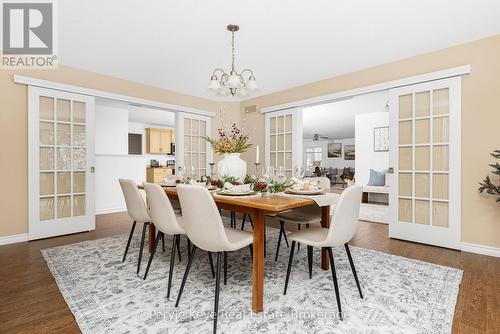 557 South Mary Lake Road, Huntsville, ON - Indoor Photo Showing Dining Room