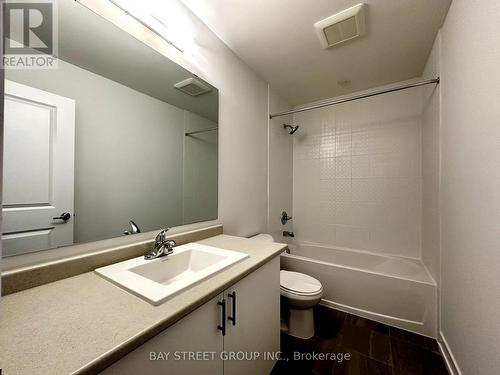 1816 Donald Cousens Parkway, Markham, ON - Indoor Photo Showing Bathroom