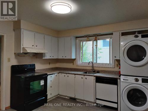 Upper - 93 Southdale Drive, Markham, ON - Indoor Photo Showing Laundry Room