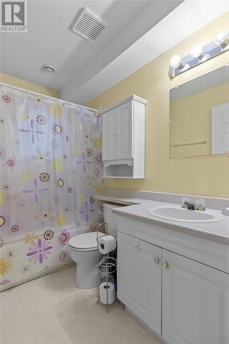 29 Rumboldt Place, St. John'S, NL - Indoor Photo Showing Bathroom