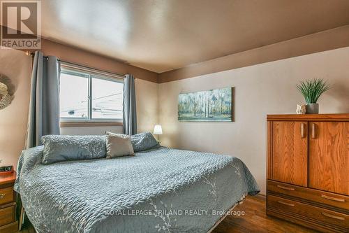 92 Snowdon Crescent, London, ON - Indoor Photo Showing Bedroom